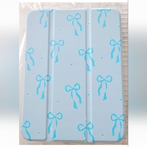 Blue Bow Patterned Case iPad Pro 11 Inch